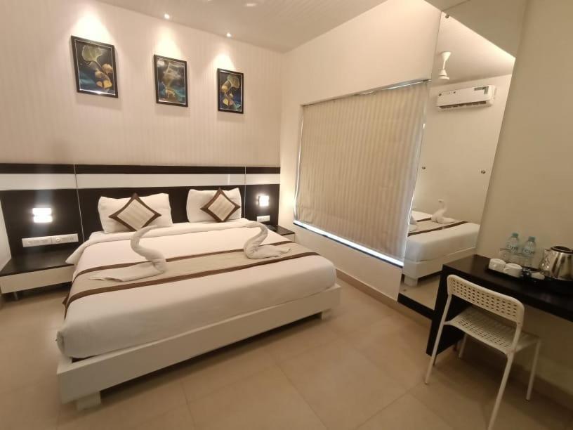 Yuvraj Palace Inn Mysore Exterior foto